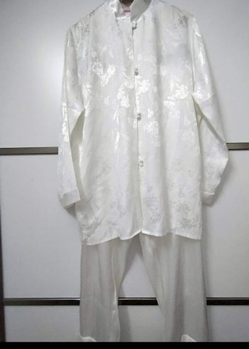 Beyaz Çiçek Desenli Kadın saten çeyizlik gecelik sabahlık takımı - Görsel 3