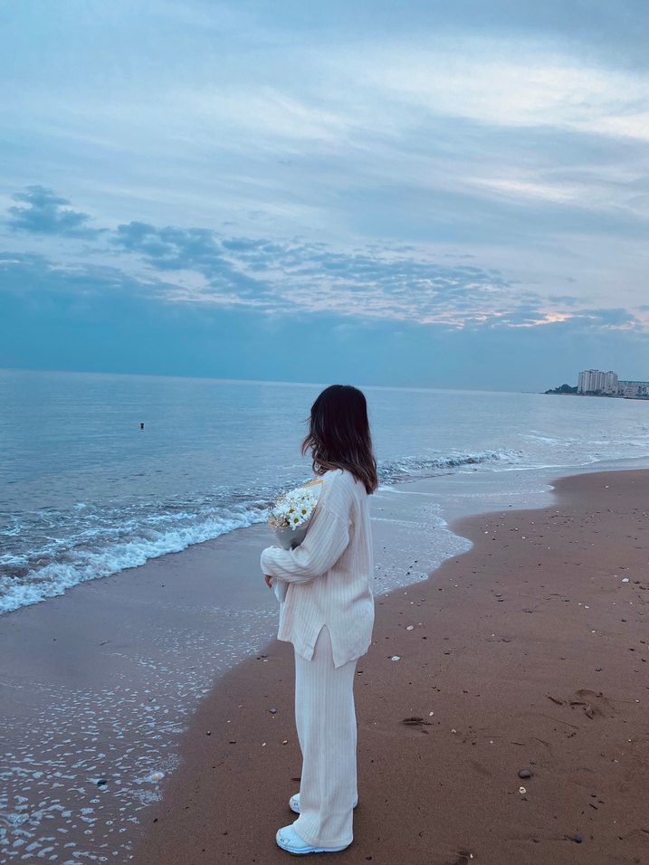 Beyaz Uzun Kollu Salaş Kadın triko takım - Görsel 2