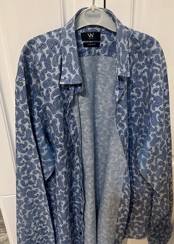 Düğmeli V Yaka Erkek Gömlek - Görsel 3