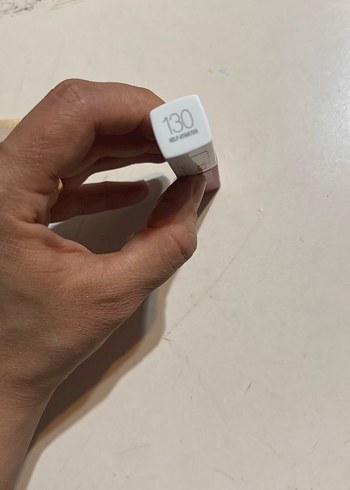 Beden Maybelline Super Stay Matte Ink nar çiçeği turuncu tonlarda