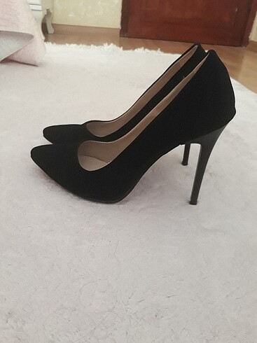 38 Beden Siyah Stiletto