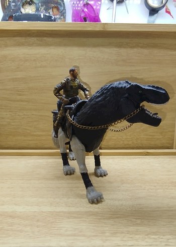 Koyu Camel Renkli Aksiyon Figürü