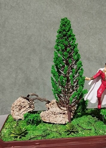  Beden Shazam diorama