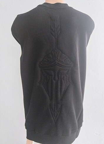 Gladyatör sırt kabartma aplikeli unisex sweatshirt 