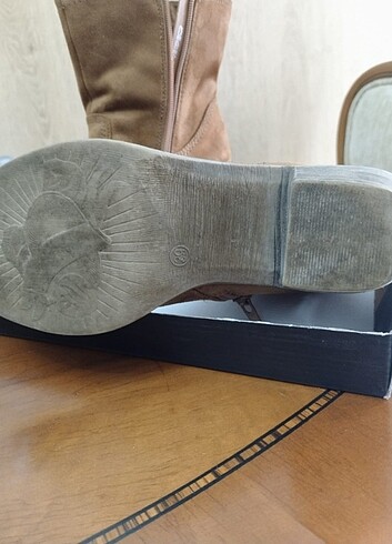 Kadin bot - Görsel 2