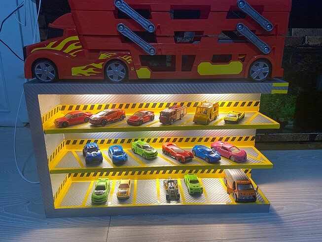 1.64 ölçek hotwheels otopark