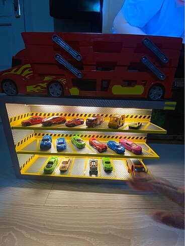 Beden Renk 1.64 ölçek hotwheels otopark