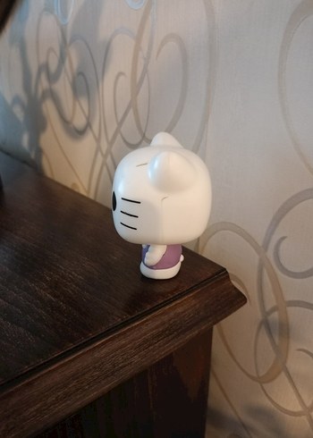 Beden Pastel Renkli Beyaz Hello Kitty Figürü