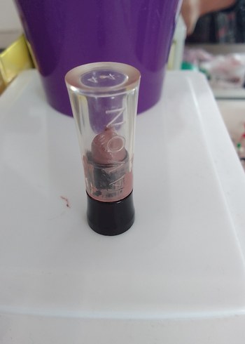 Avon Ruj