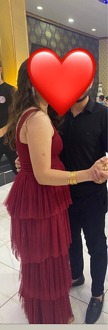 Kırmızı elbise - Görsel 2