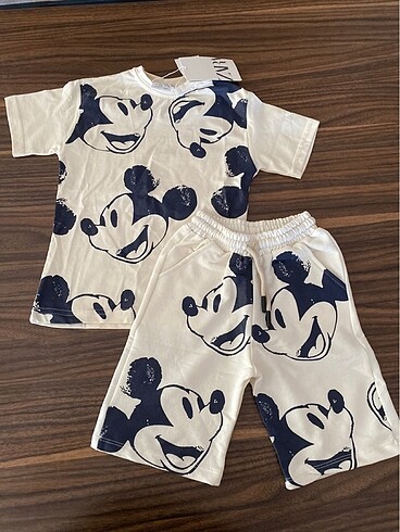 Mickey erkek sortlu takım 2-3 yaş