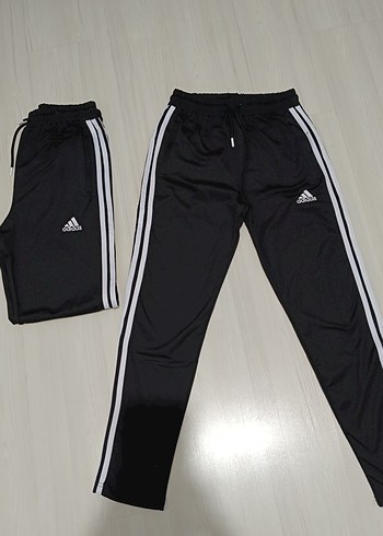 Adidas s