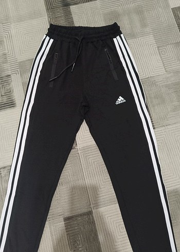 SON 1 ADET S BEDEN..DALGIÇ KUMAŞ SARDONLU.Adidas Siyah - Görsel 3