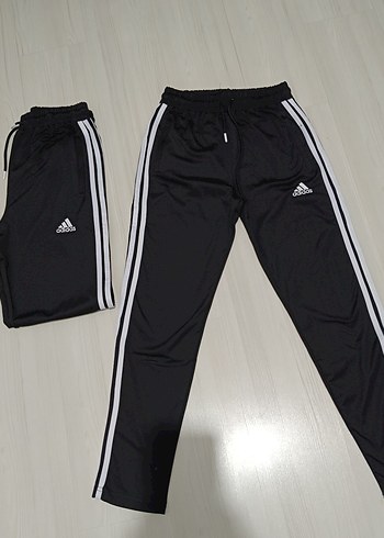 Adidas s
