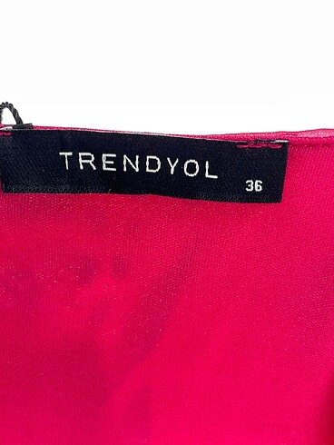 38 Beden çeşitli Renk Trendyol & Milla Kısa Elbise %70 İndirimli.