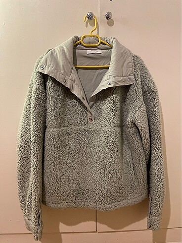 BERSHKA PELUŞ KANGURU MONT