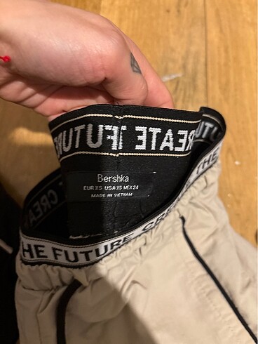 xs Beden Bershka Şort