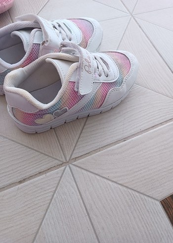 Kız Çocuk Beyaz Renkli Bağcıklı Spor Ayakkabı - Görsel 2