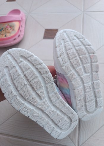 Kız Çocuk Beyaz Renkli Bağcıklı Spor Ayakkabı - Görsel 4