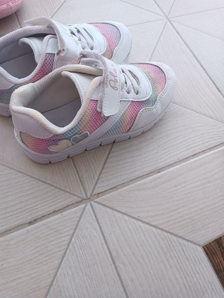 Kız Çocuk Beyaz Renkli Bağcıklı Spor Ayakkabı - Görsel 2