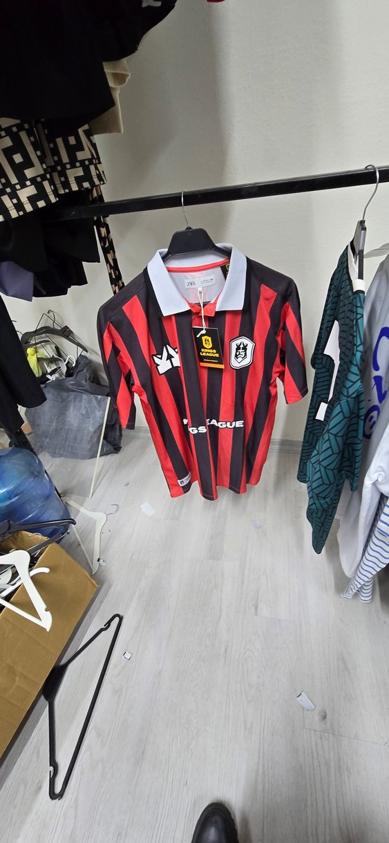 Kırmızı Siyah Çizgili Erkek Spor Tişört - Görsel 2