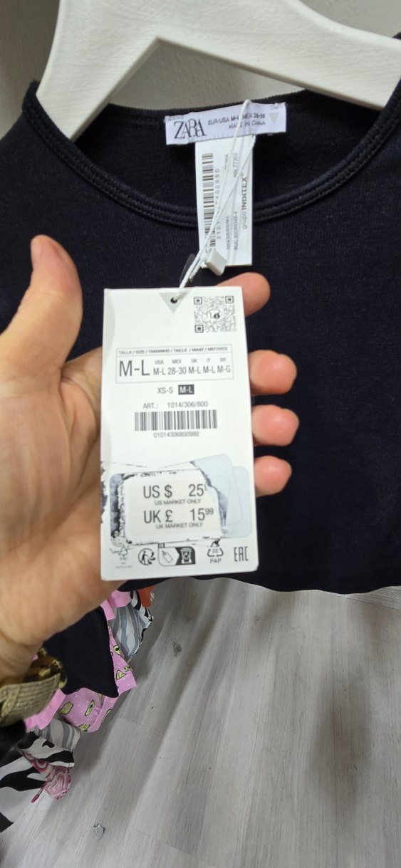 Siyah Uzun Kollu Kadın Crop Top - Görsel 3