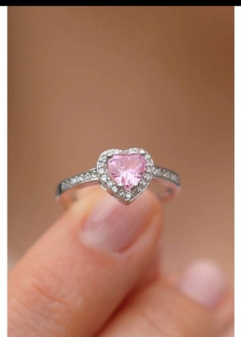 Pembe Kalp Taşlı Modern Klasik Kadın Yüzük