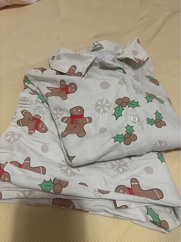 Pijama takımı yıpranmamış