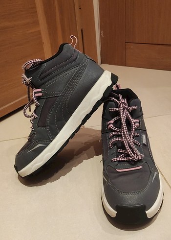 Puma Gri Bağcıklı Kız Çocuk Botu