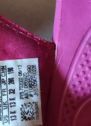 32 Beden Adidas sandalet