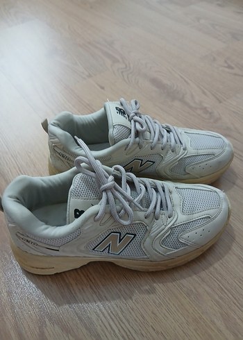 New Balance spor ayakkabı
