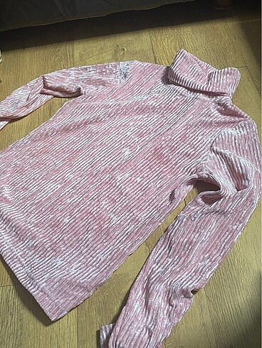PEMBE KADİFE BOĞAZLI BODY