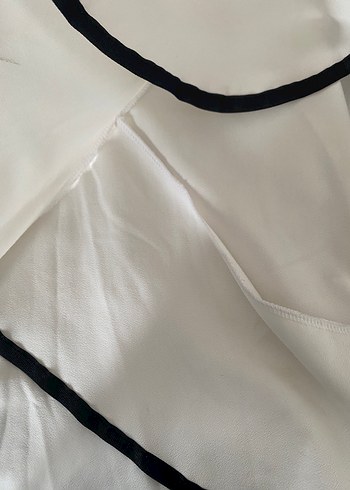 V Yaka Drapeli Beyaz Kadın Bluz - Görsel 2
