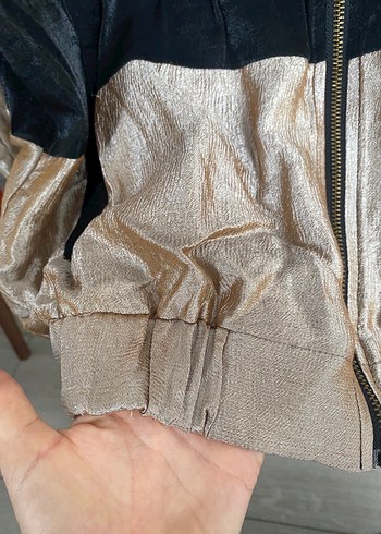 Altın Renkli Kapüşonlu Kadın Ceket - Görsel 3