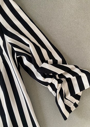 Kadın Siyah Beyaz Çizgili Pilili Ceket - Görsel 5