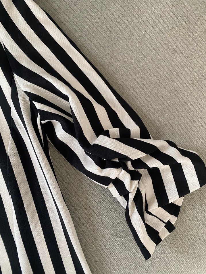 Kadın Siyah Beyaz Çizgili Pilili Ceket - Görsel 5