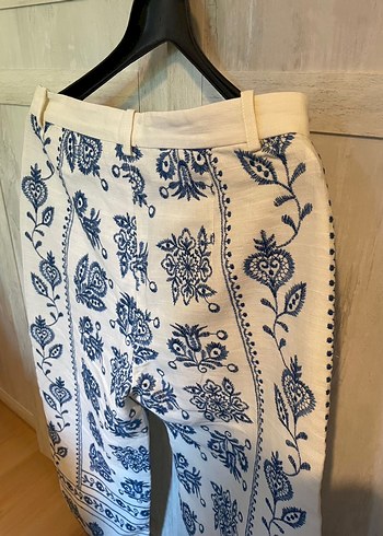 m Beden Zara İşlemeli pantalon