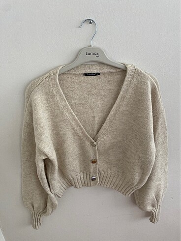 crop krem rengi hırka
