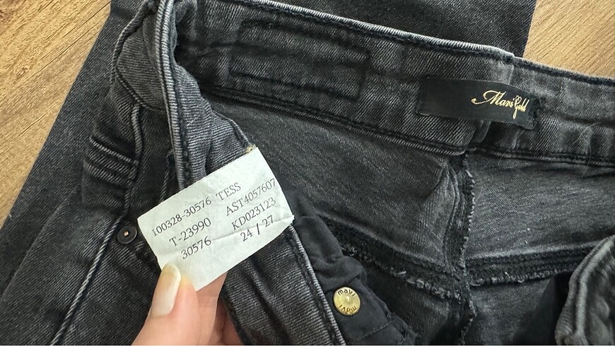 32 Beden siyah Renk Mavi Jeans