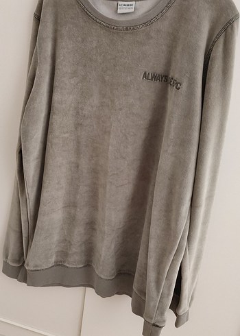 LC Waikiki Sweat 12,13 yaş sıfır ayarında 3 5 kere ancak giyildi - Görsel 2