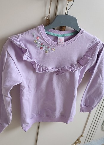 Kız Çocuk Mor Fırfırlı Sweatshirt çok çok az kullanılmıştır - Görsel 3