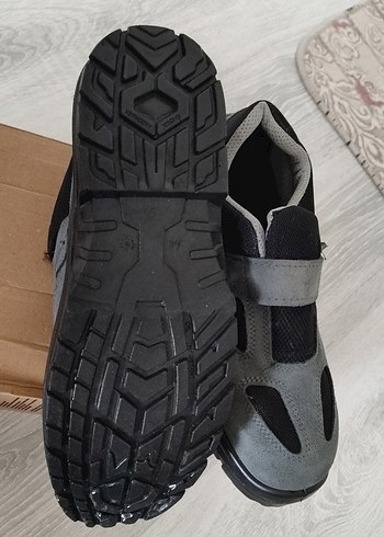 Gri Erkek Outdoor Spor Ayakkabı Velc
iş ayakkabısı kullanılmamış - Görsel 2