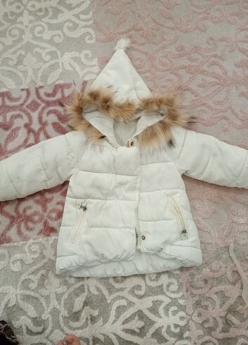 LC Waikiki İki mont