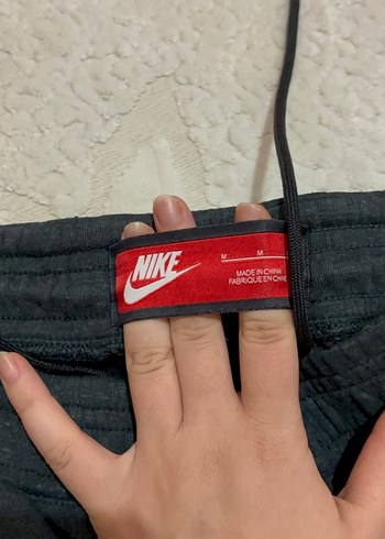 Nike Kadın Gri Rahat Kesim Fermuarlı Pantolon Nike