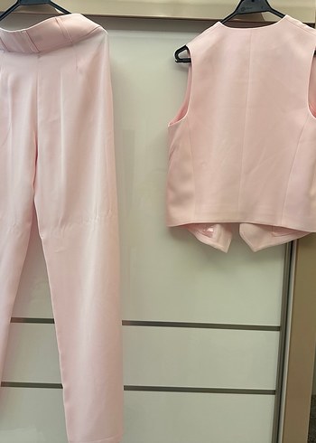 Zara Happy to wear takım