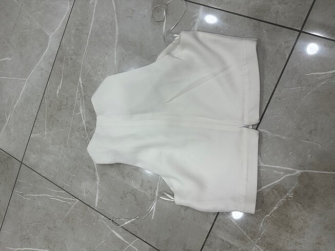 Zara Zara büstiyer