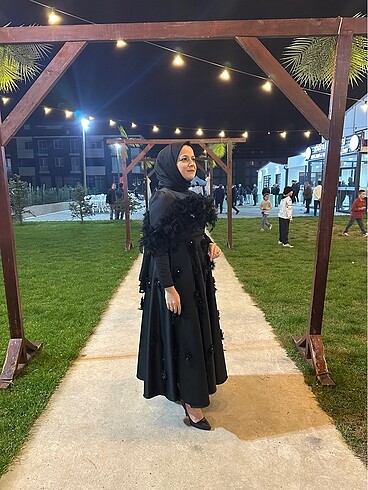 Siyah tüylü abiye