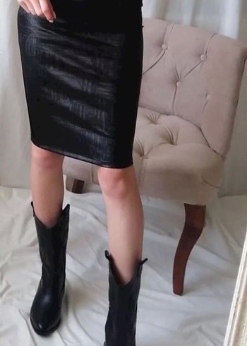 Siyah Yılan Derisi Desenli Deri Kalem Etek - Görsel 2