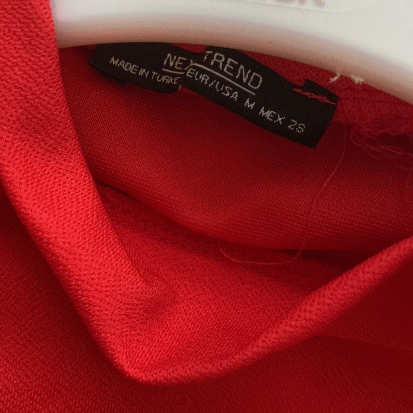 Kırmızı bağlama detaylı bluz - Görsel 3