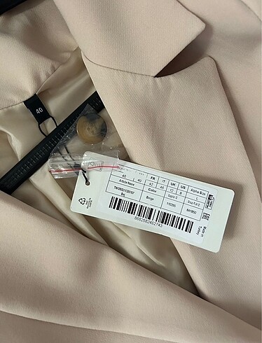 40 Beden ten rengi Renk Trendyol bej blazer